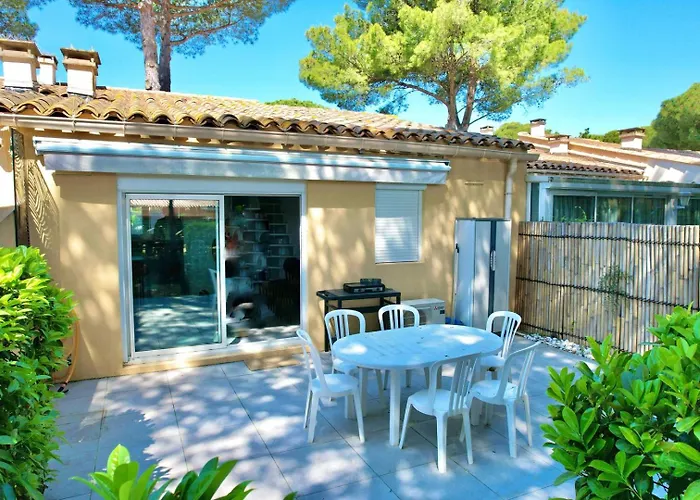 Maison De La Pinede, 7 Pers + Terrasse Agde